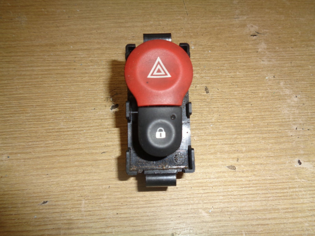 RENAULT KANGOO WARNING HAZARD LIGHTS 252105246RA