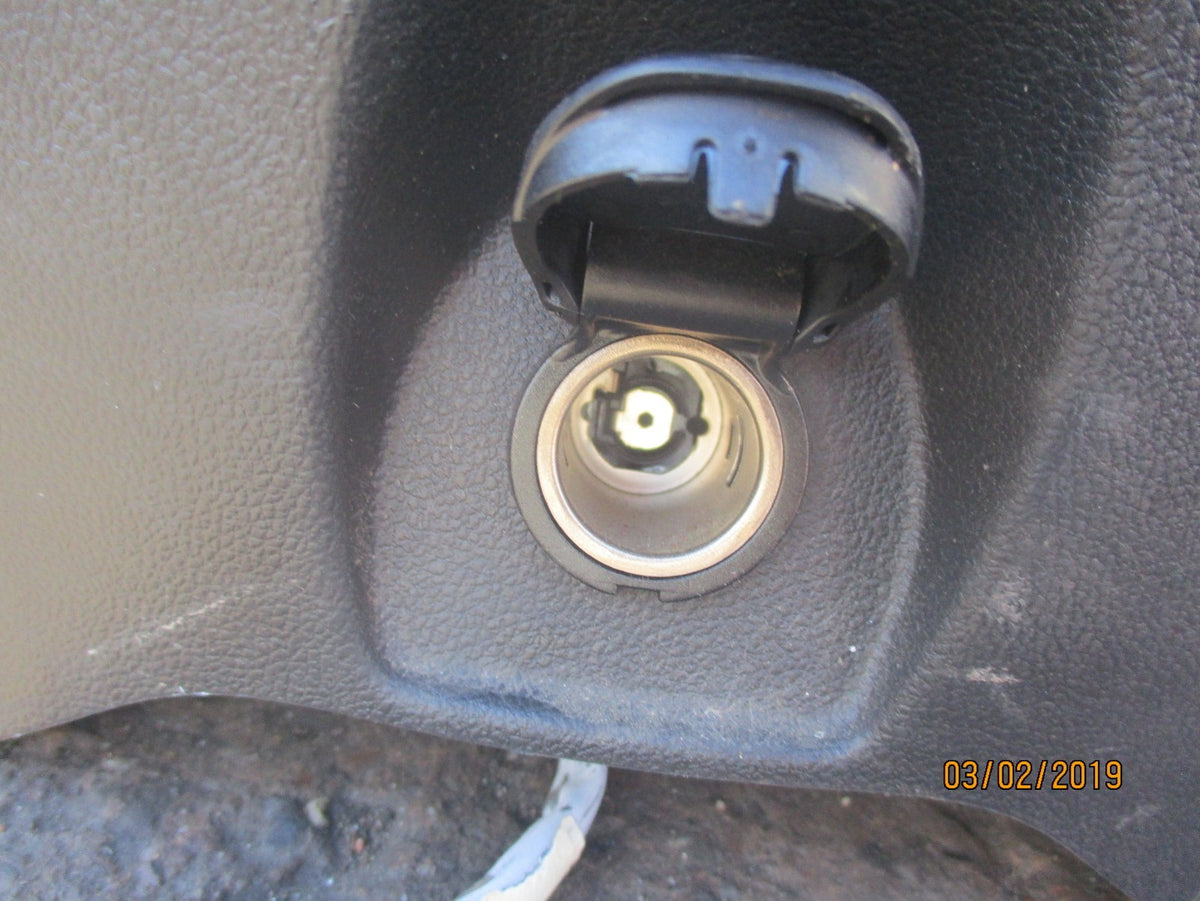 RENAULT KADJAR 2016 CENTRE CONSOLE TRIM GEAR STICK TRIM & CUPHOLDERS