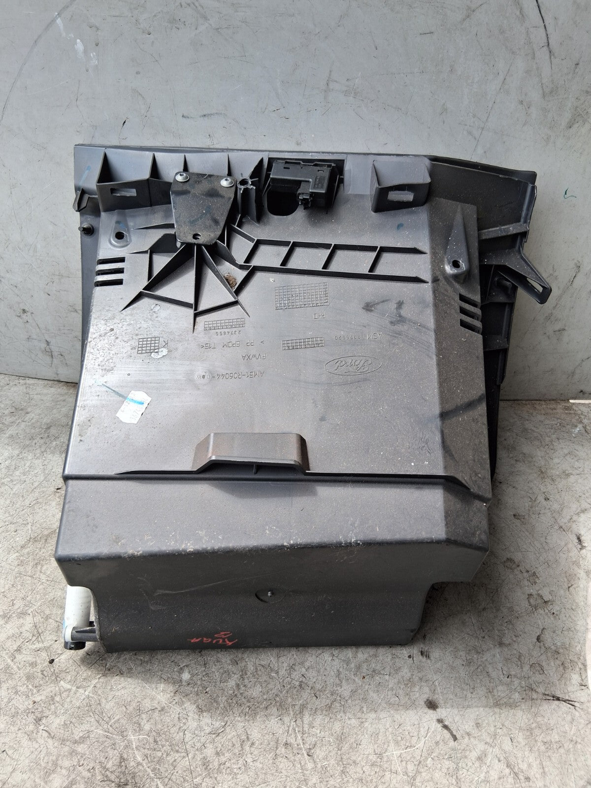 2013 FORD KUGA MK2 GLOVE BOX FRONT STORAGE COMPARTMENT AM51R06044