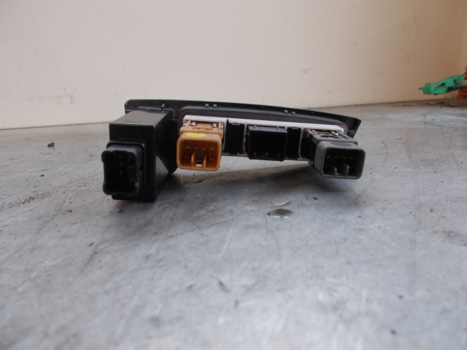 KIA CARENS UN (MK2) 2006-2013 HEADLIGHT AIM & FOG LIGHT CONTROL SWITCHES
