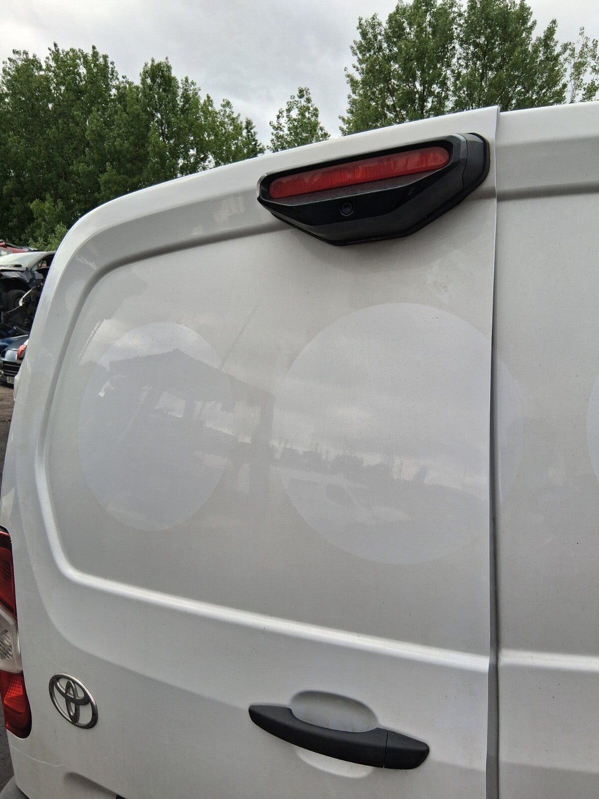 2024 TOYOTA PROACE CITY NSR PASSENGER SIDE COMP DOOR & 2 CAMERA EPR ICY WHITE