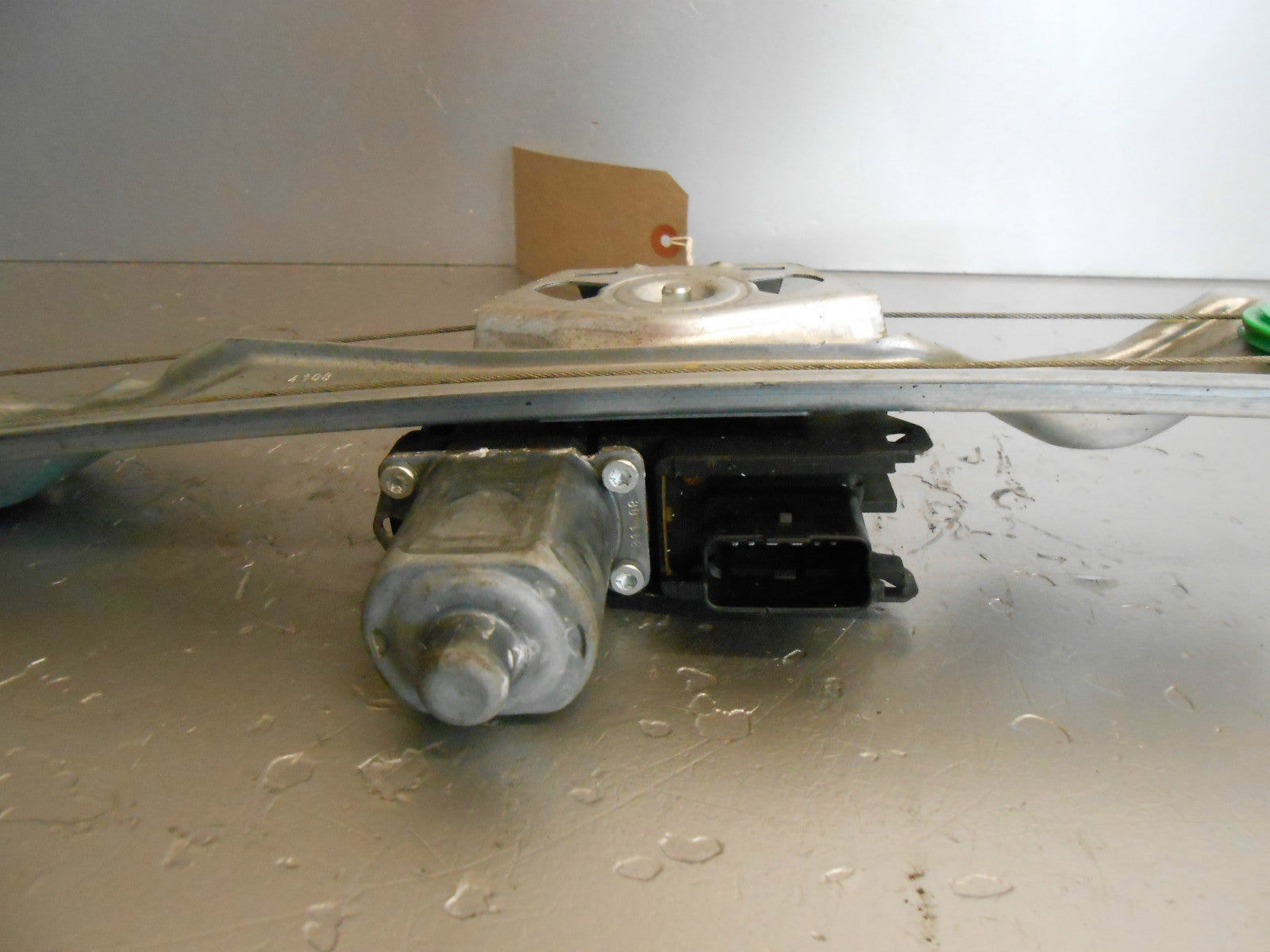 PEUGEOT 308 2010 5 DOOR OSR DRIVER SIDE REAR WINDOW REGULATOR 9659826680