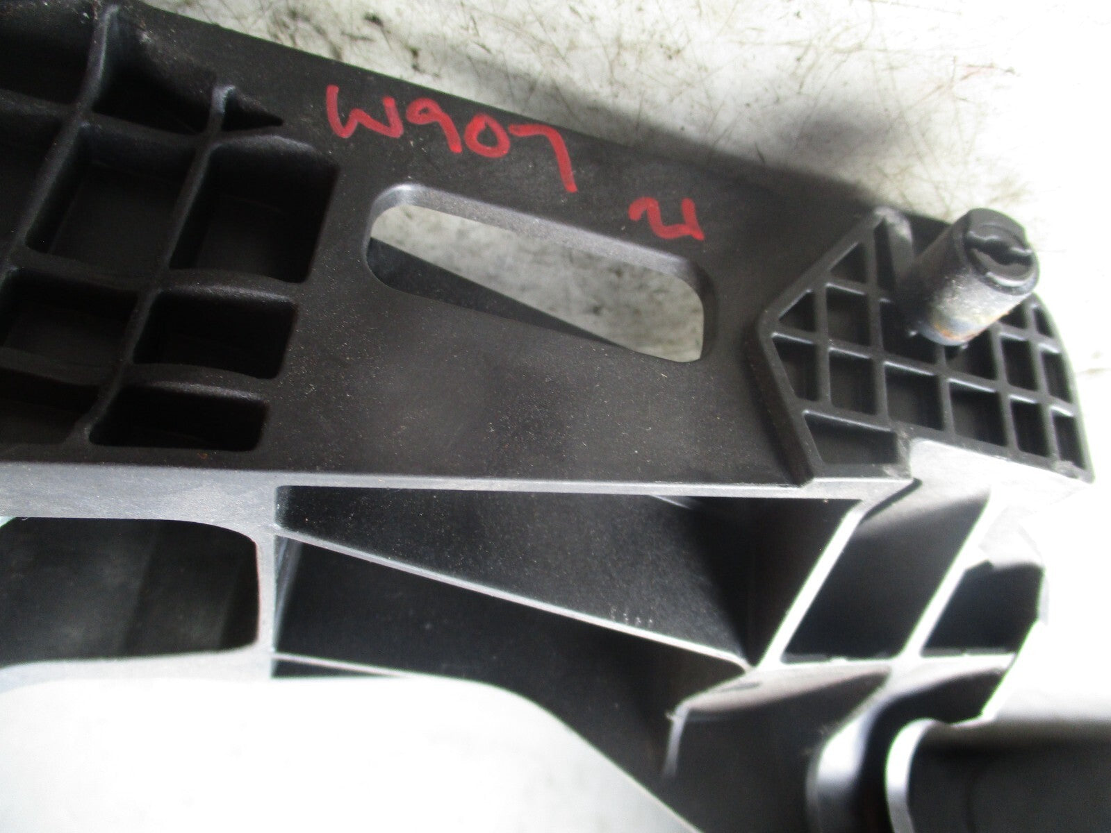 2021 MERCEDES BENZ SPRINTER W907 GEAR SELECTOR SHIFTER A9102600400