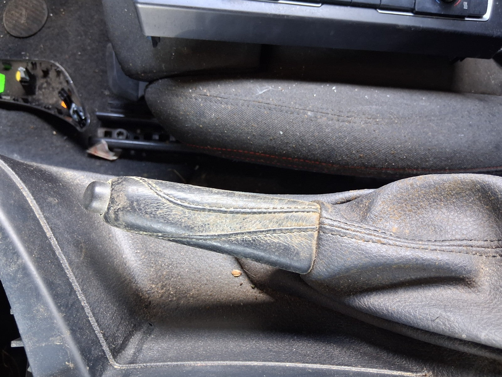 2014 BMW 1 SERIES F20 3 DOOR MANUAL HANDBRAKE PARKING BRAKE LEVER MECHANISM
