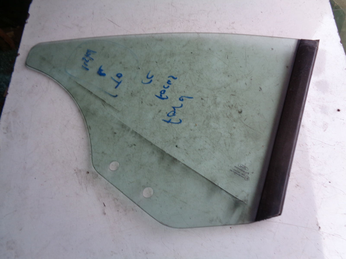 FORD FOCUS CC CONVERTIBLE MK2 REAR PASSENGER SIDE GLASS