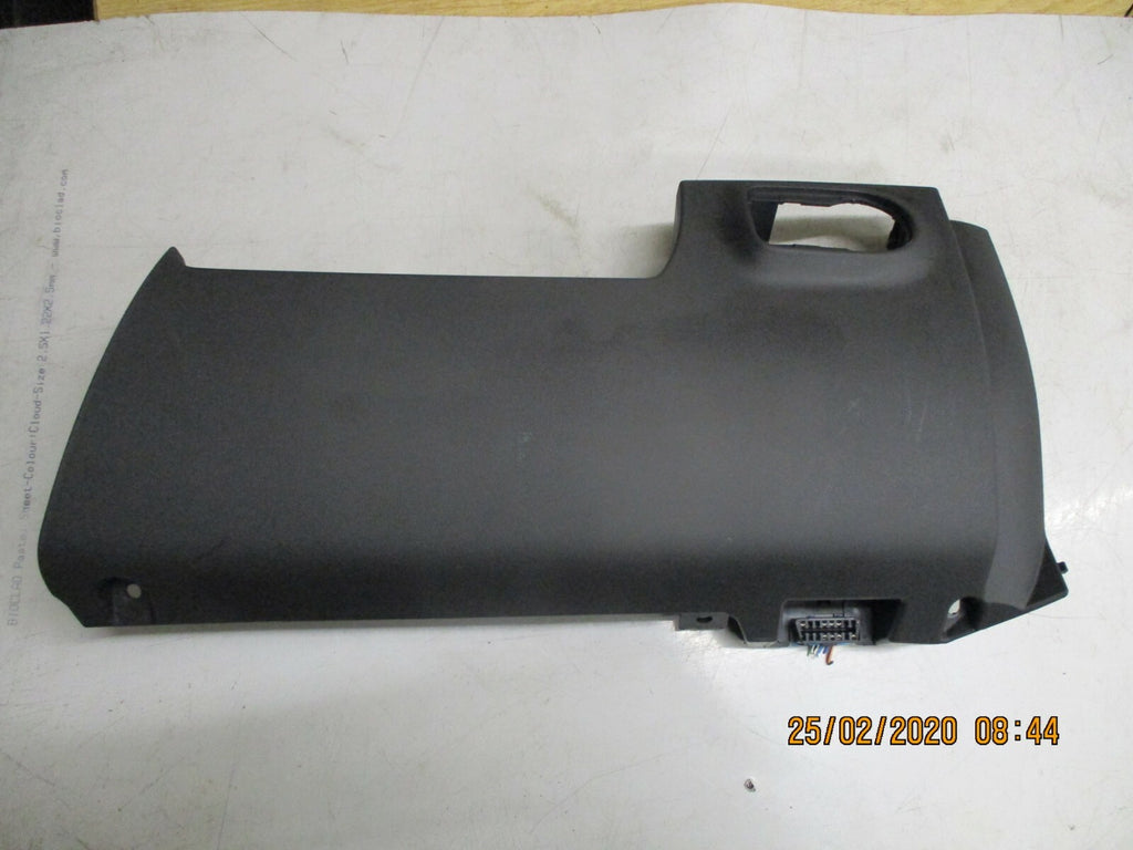 VAUXHALL CORSA E 2016 LOWER STEERING WHEEL DASHBOARD PLASTIC TRIM PANEL 13471361