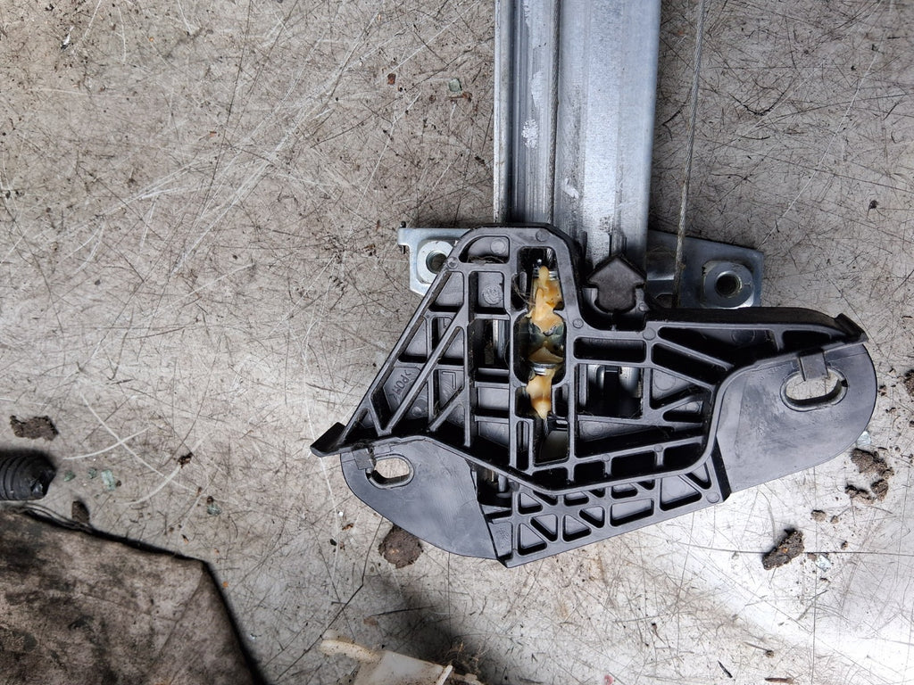 2019 HONDA JAZZ SIDE REAR WINDOW MOTOR AND REGULATOR CM01320
