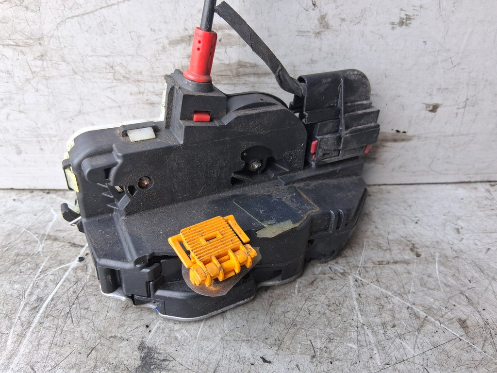 VAUXHALL ZAFIRA C 2016 NSR PASSENGER SIDE REAR DOOR LOCK MECHANISM 3023881