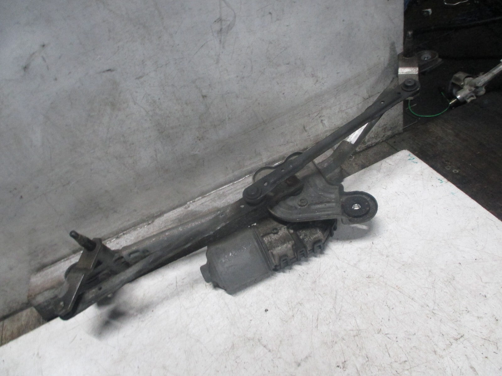 JAGUAR X TYPE 2007 FRONT WIPER MOTOR LINKAGES 1X4317504BH