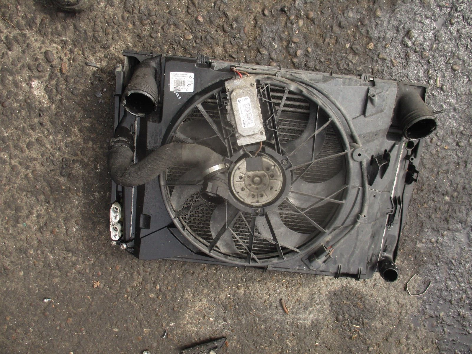 2009 BMW 1 SERIES E82 118D 2.0 DIESEL COMPLETE RAD RADIATOR PACK 781025802 RP13A