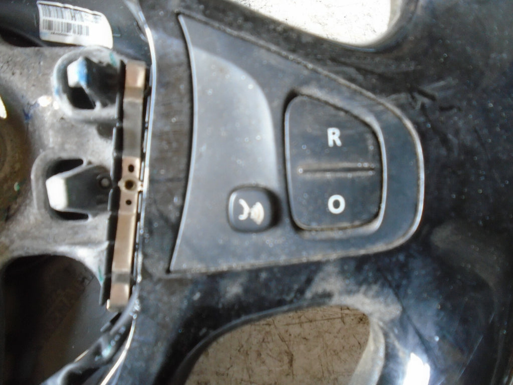 RENAULT CAPTUR 2018 MK1 MULTIFUNCTION STEERING WHEEL
