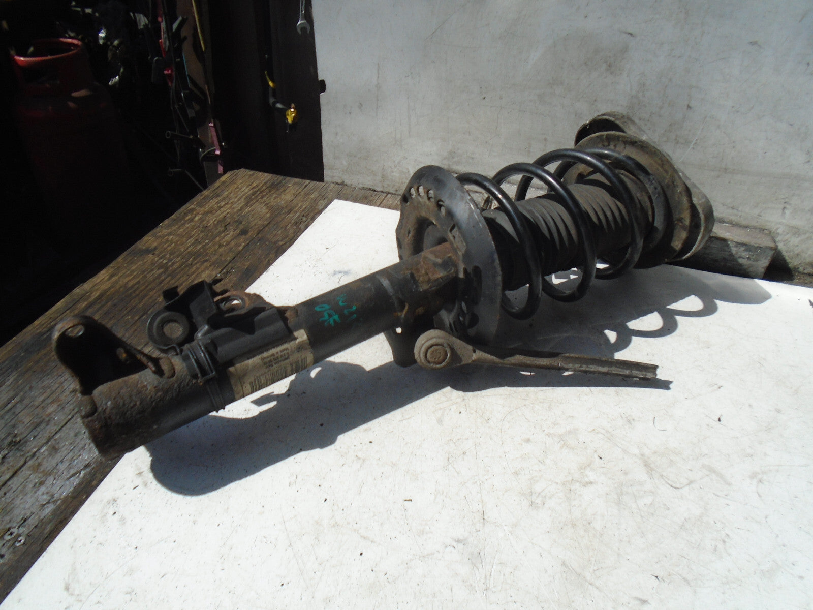 MERCEDES BENZ E CLASS W212 2012 OSF DRIVER SIDE FRONT SHOCK ABSORBER A2123203913