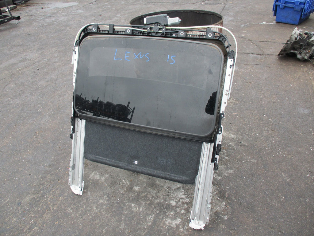 LEXUS IS XE20 (MK2) 2005-2013 SUNROOF COMPLETE WITH MOTOR 63260 53040