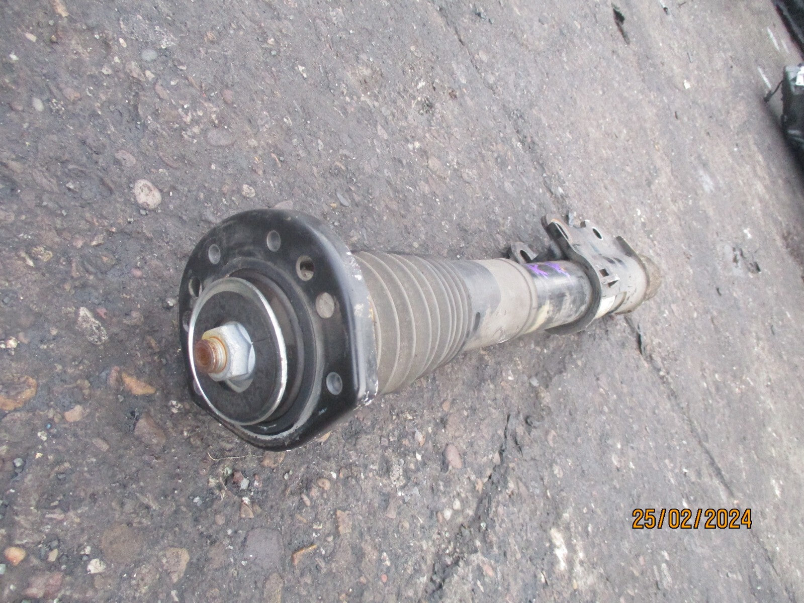 MERCEDES BENZ SPRINTER W907 2022 OSF DRIVER FRONT SHOCK ABSORBER A9073201102