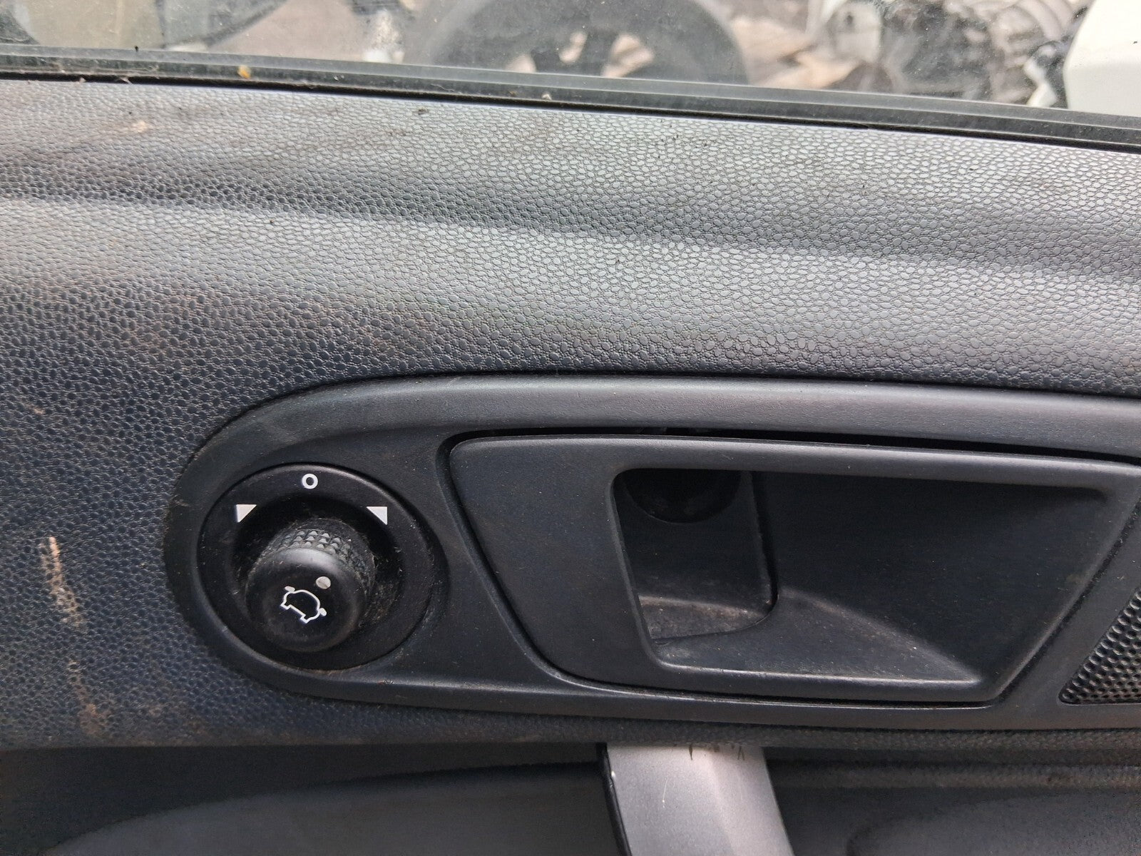 2010 FORD FIESTA MK7 OSF DRIVER SIDE FRONT RIGHT COMPLETE DOOR OCEAN BLUE