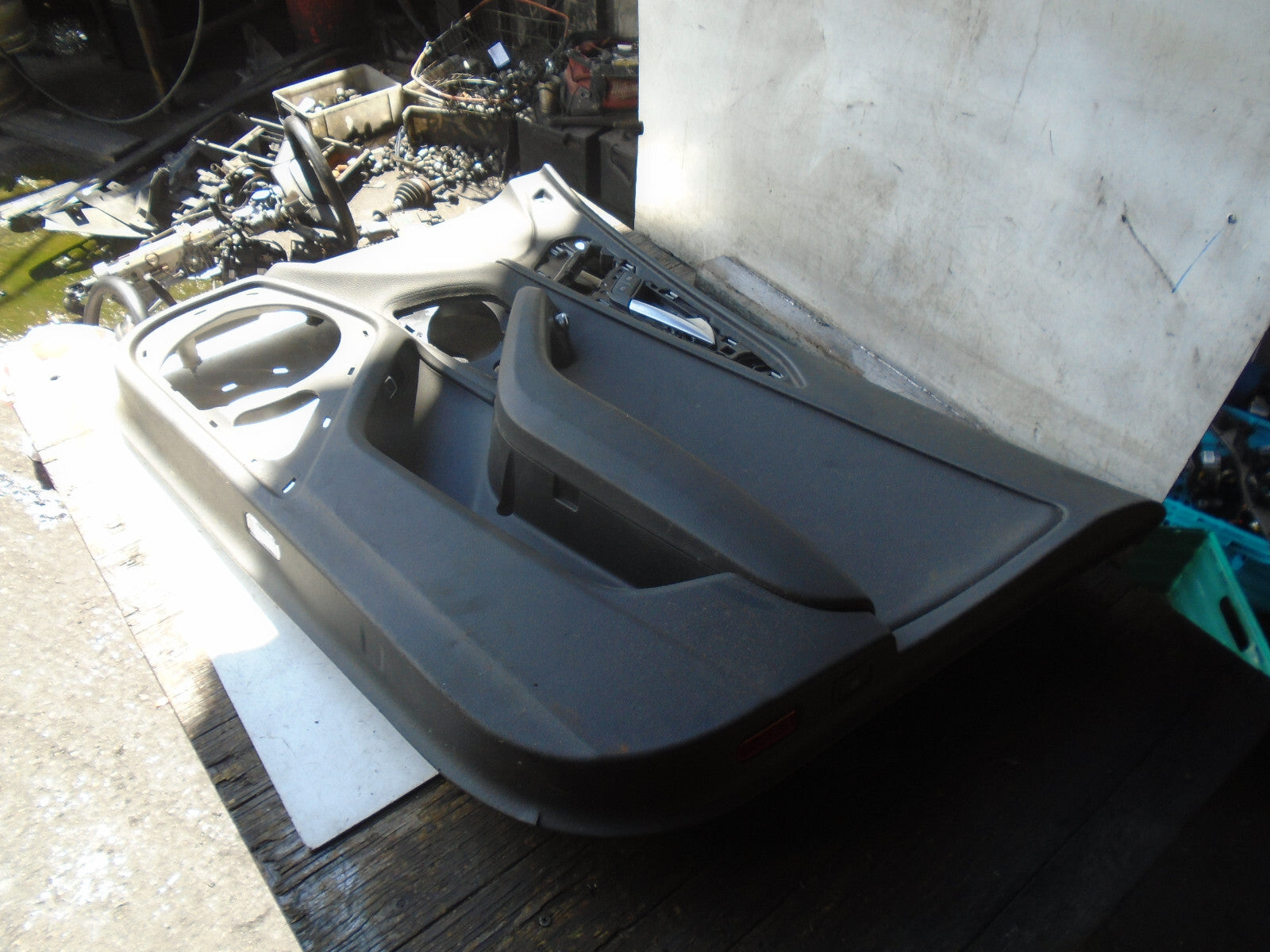 VAUXHALL MOKKA 2013 OSF DRIVER SIDE FRONT COMPLETE DOORCARD