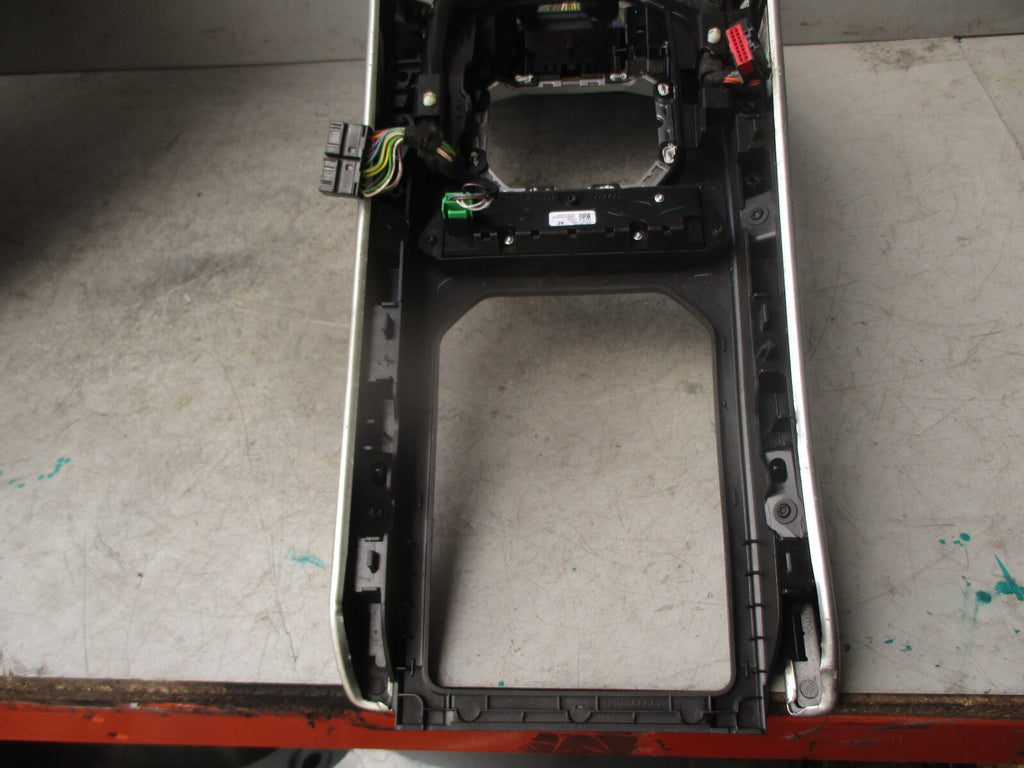 2016 RANGE ROVER EVOQUE CENTER CONSOLE AIR CON & SUSPENSION CONTROL SWITCH PANEL