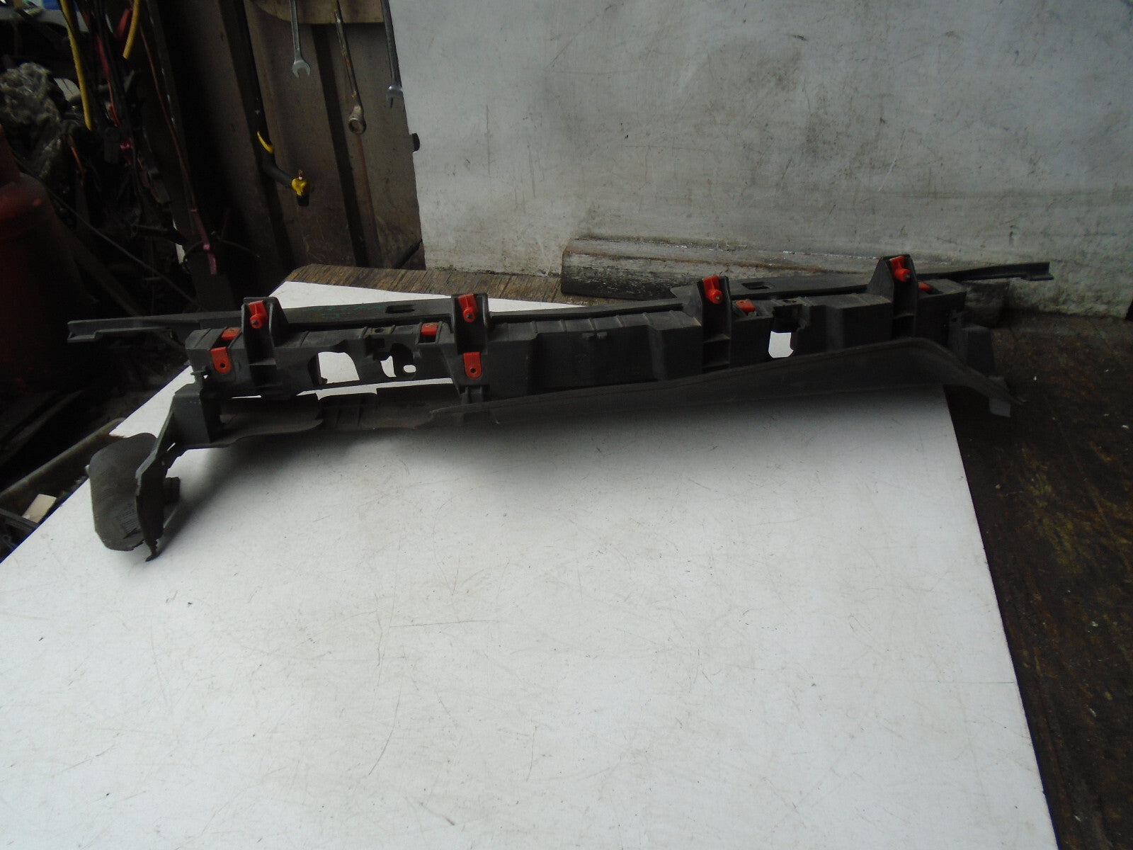 VAUXHALL ASTRA J MK6 FRONT BUMPER SUPPORT BRACKET 13264477
