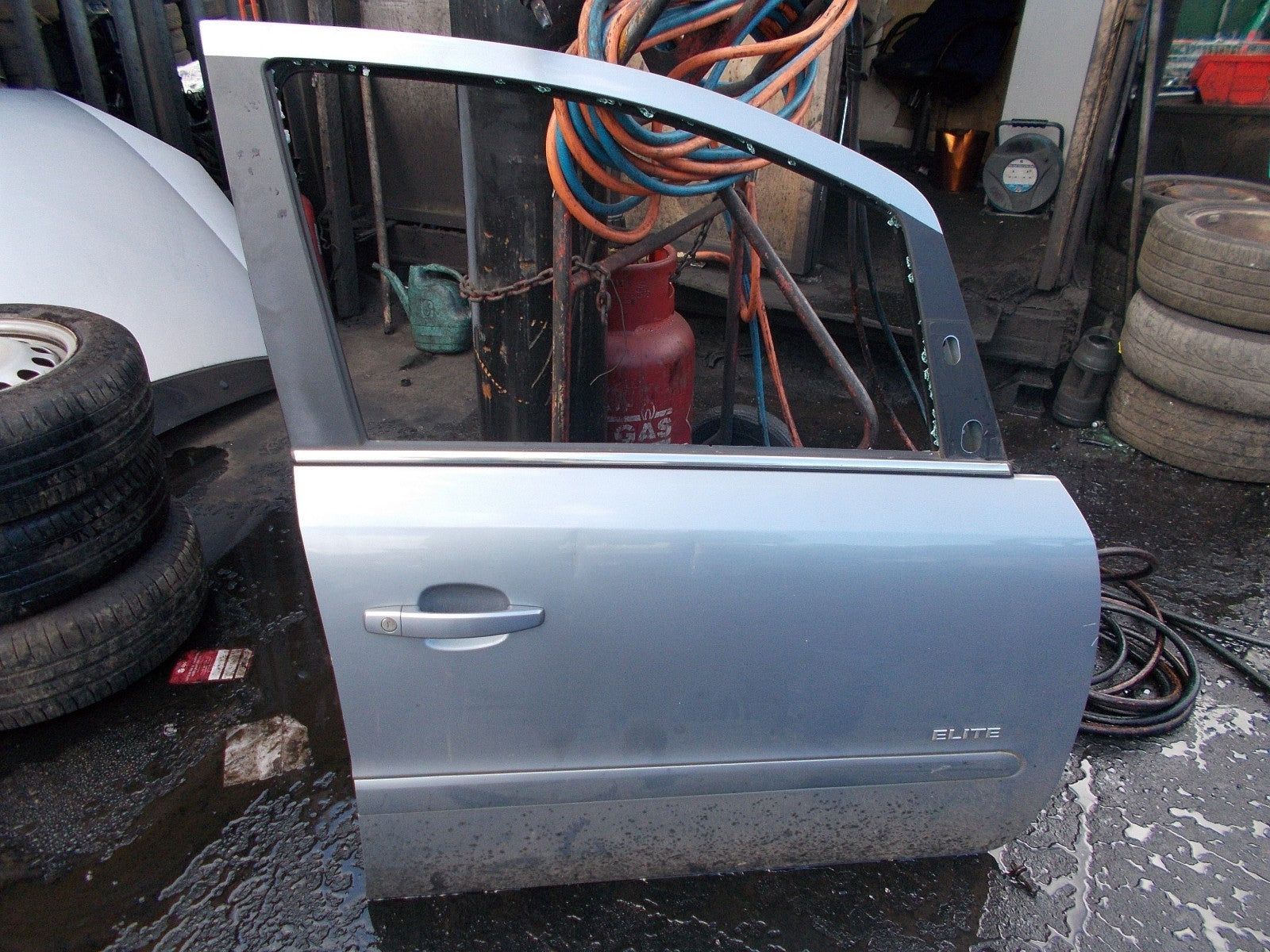 2008 VAUXHALL ZAFIRA MPV OSF DRIVERS SIDE FRONT DOOR SILVER L163 / GBJ 4AU