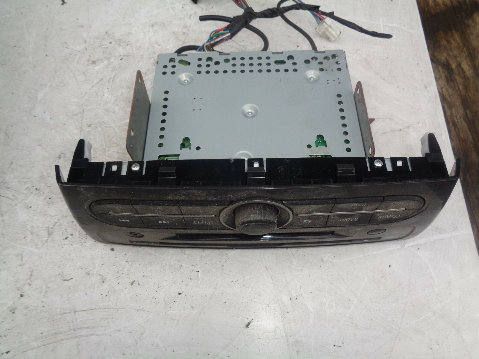 MITSUBISHI MIRAGE 2 MK6 2015 RADIO STEREO CD PLAYER HEAD UNIT 8701A358