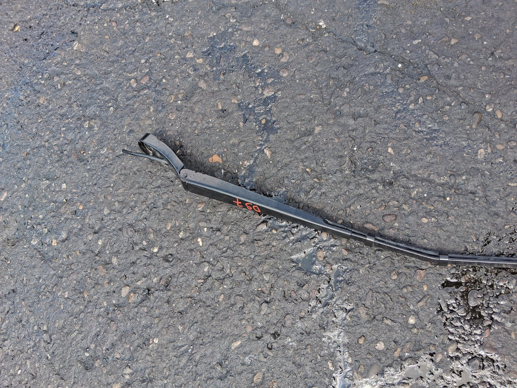 2024 DS AUTOMOBILES DS 7 FRONT WINDSCREEN WIPER ARM SET 970362031