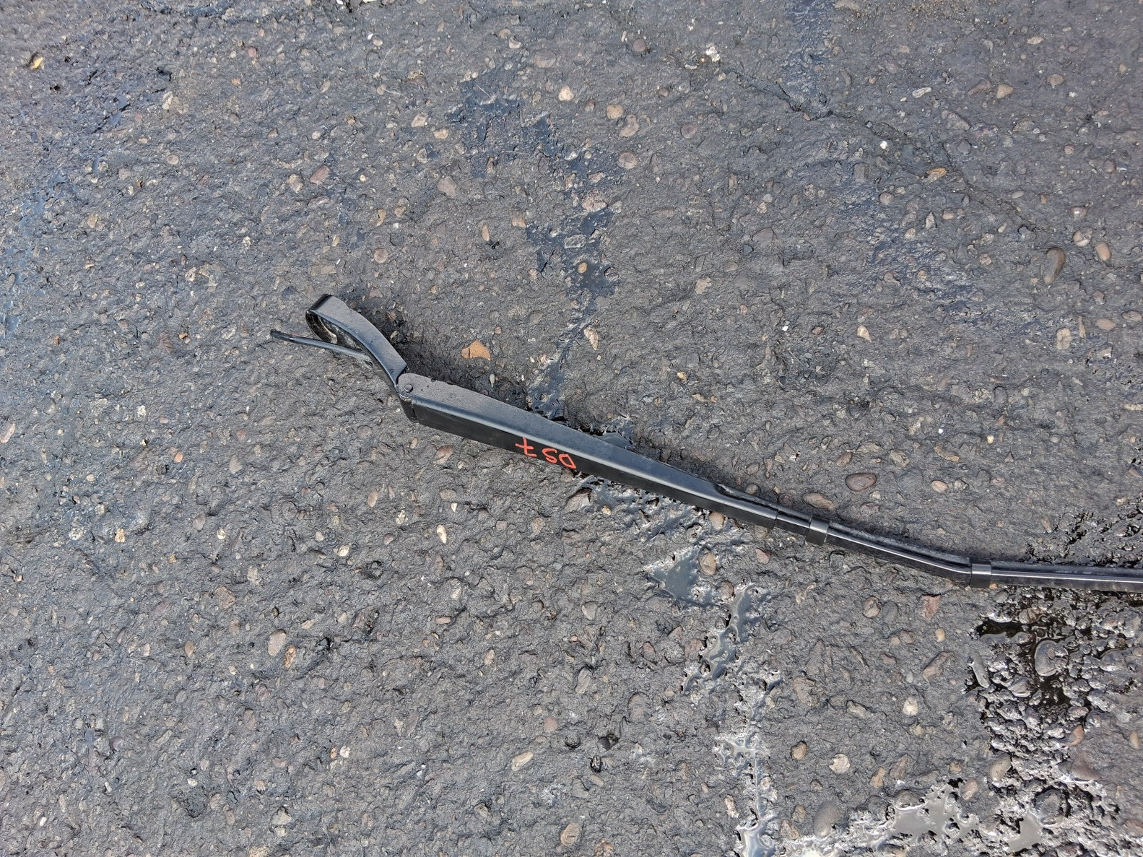 2024 DS AUTOMOBILES DS 7 FRONT WINDSCREEN WIPER ARM SET 970362031