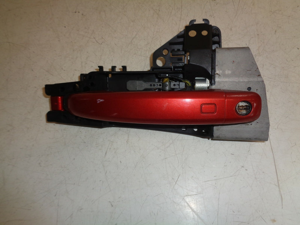 AUDI A4 B8 AVANT ESTATE 2014 OSF DRIVER SIDE FRONT DOOR HANDLE RED LY3M