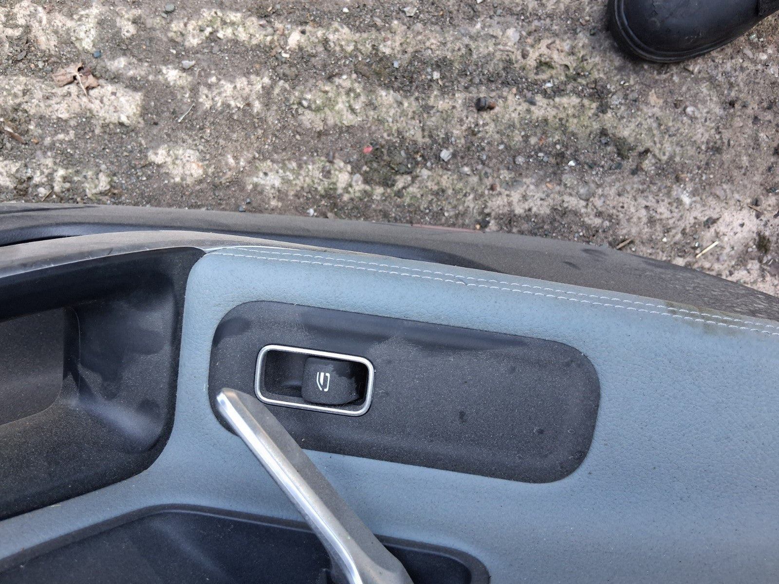 2023 MERCEDES CLA C118 NSF PASSENGER SIDE FRONT LEFT DOOR CARD PANEL A1187209100