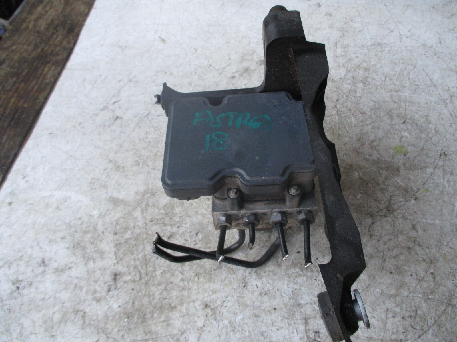 VAUXHALL ASTRA K MK7 2018 1.4 PETROL ABS PUMP 323666362
