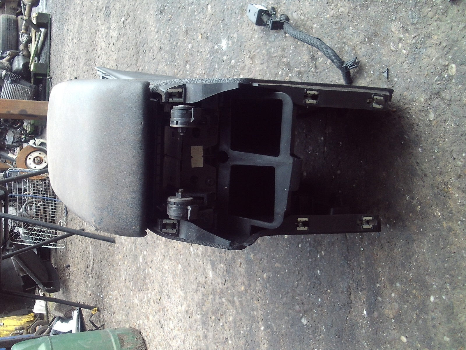2021 CITROEN C4 MK3 CENTER CONSOLE TRIM ARM REST WITH LID