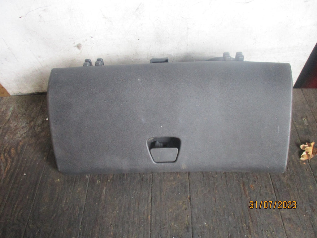 TOYOTA AYGO 2016 GLOVE BOX