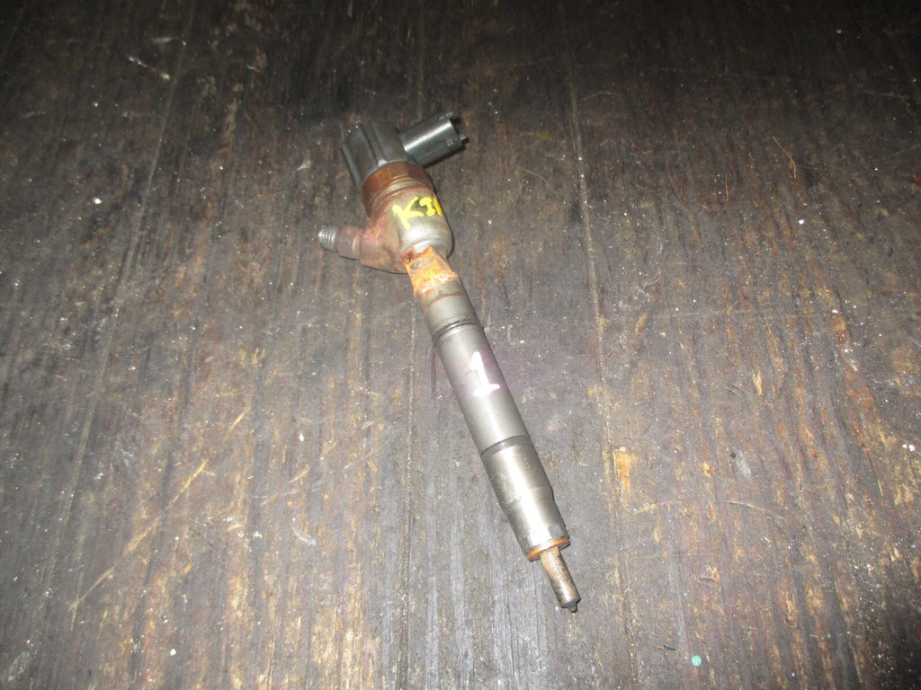 KIA CEED 2008 1.6 CRDI DIESEL FUEL INJECTOR 338002A400 REF 1