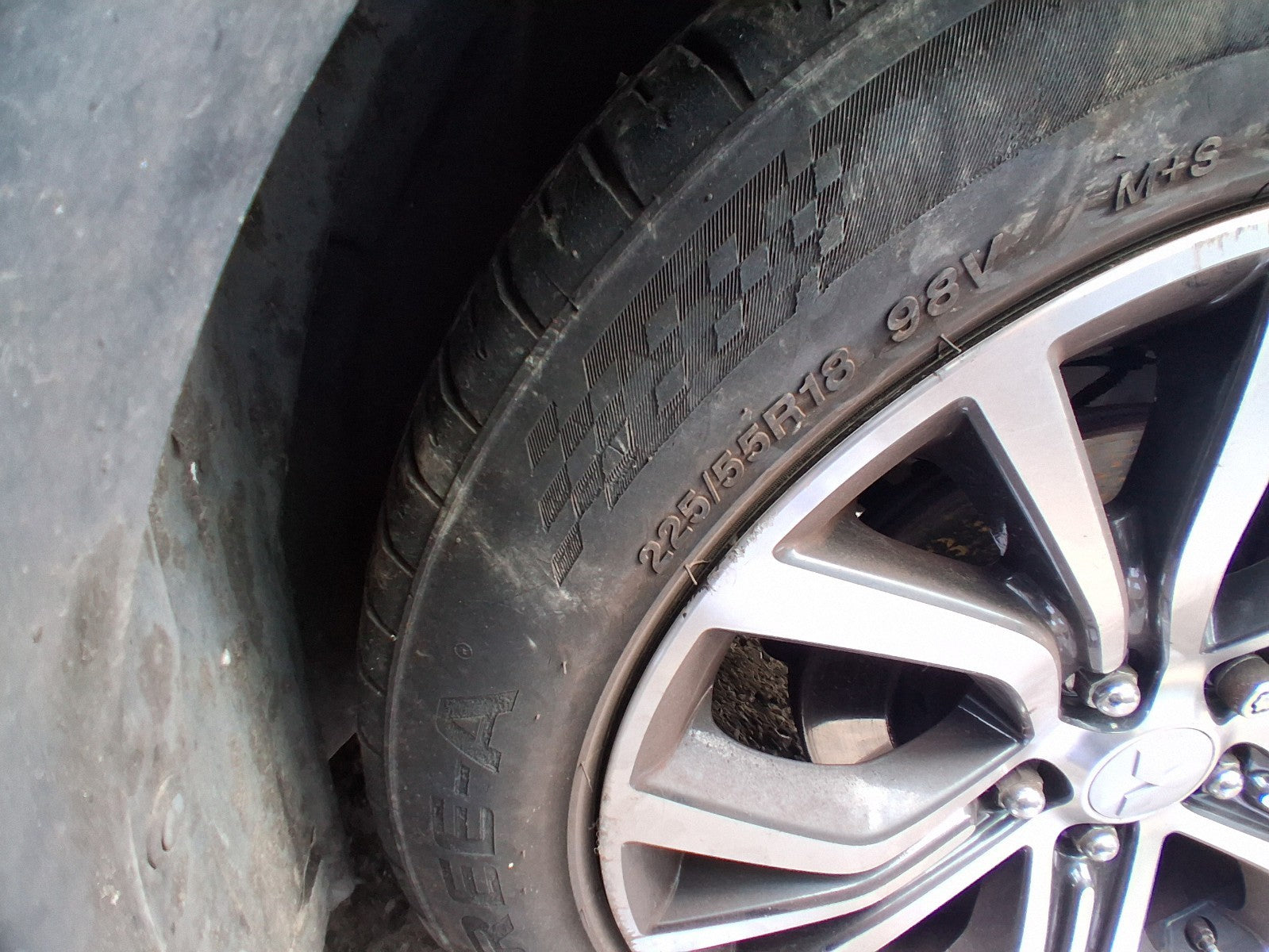 2018 MITSUBISHI OUTLANDER MK3 18 INCH ALLOY WHEEL WITH TYRE 225/55R18 REF 1