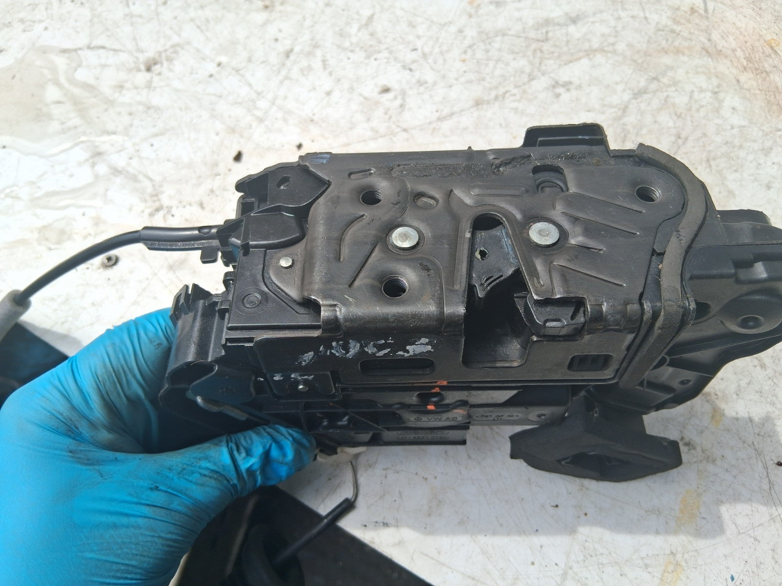 VW VOLKSWAGEN PASSAT B8 2019 NSF PASSENGER FRONT DOOR LOCK MECHANISM 5TB837015B