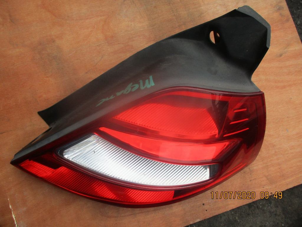 RENAULT MEGANE MK2 2006 5 DOOR PASSENGER SIDE REAR TAIL LIGHT