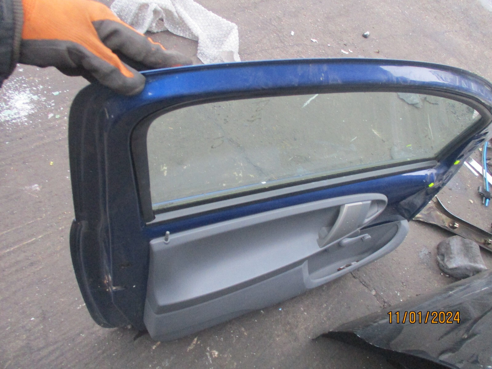 CITROEN C1  2007 3 DOOR NS PASSENGER SIDE COMPLETE DOOR BLUE