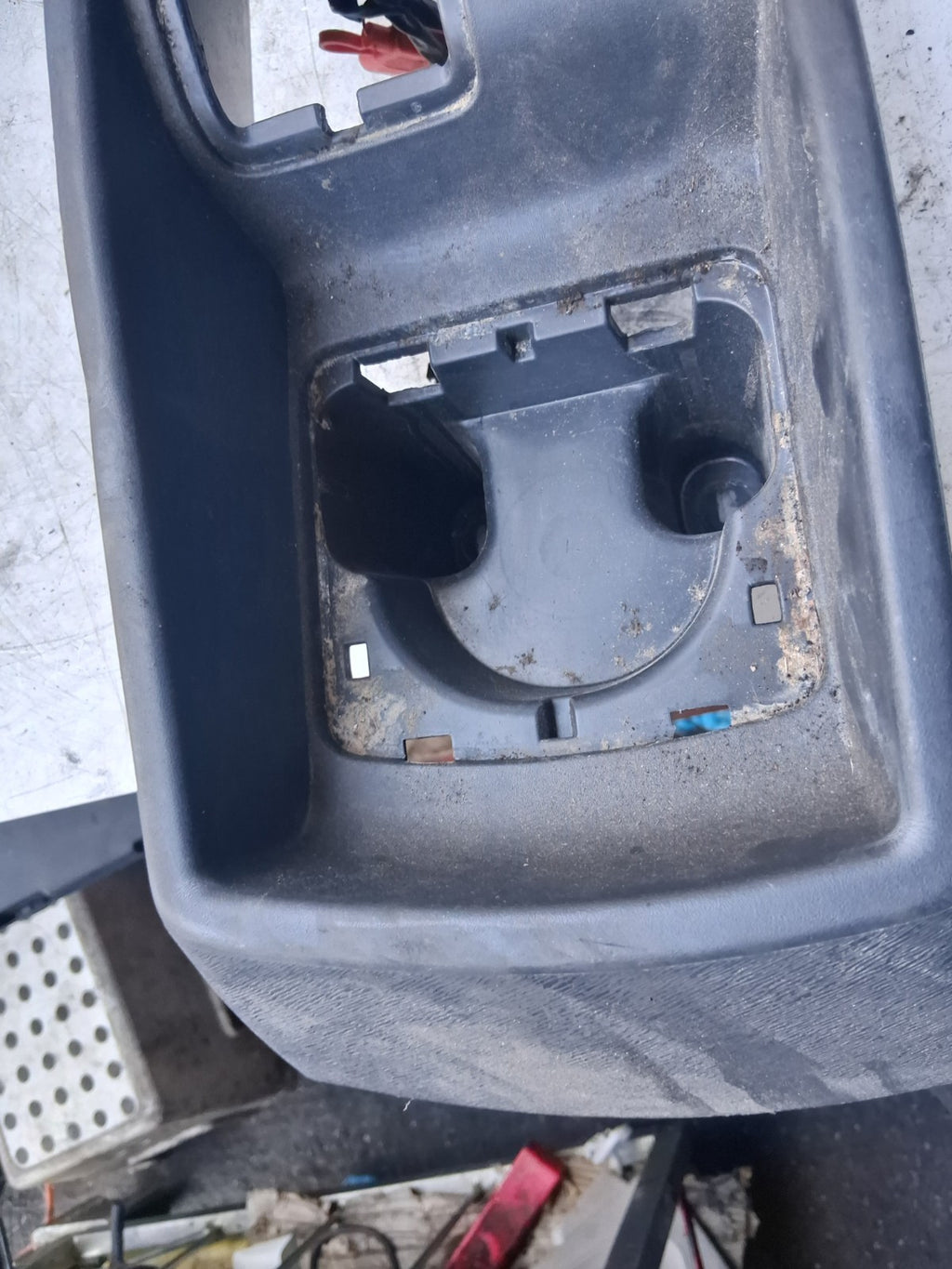 2020 RENAULT KANGOO MK2 CENTER CONSOLE SURROUND TRIM PANEL 8200457030