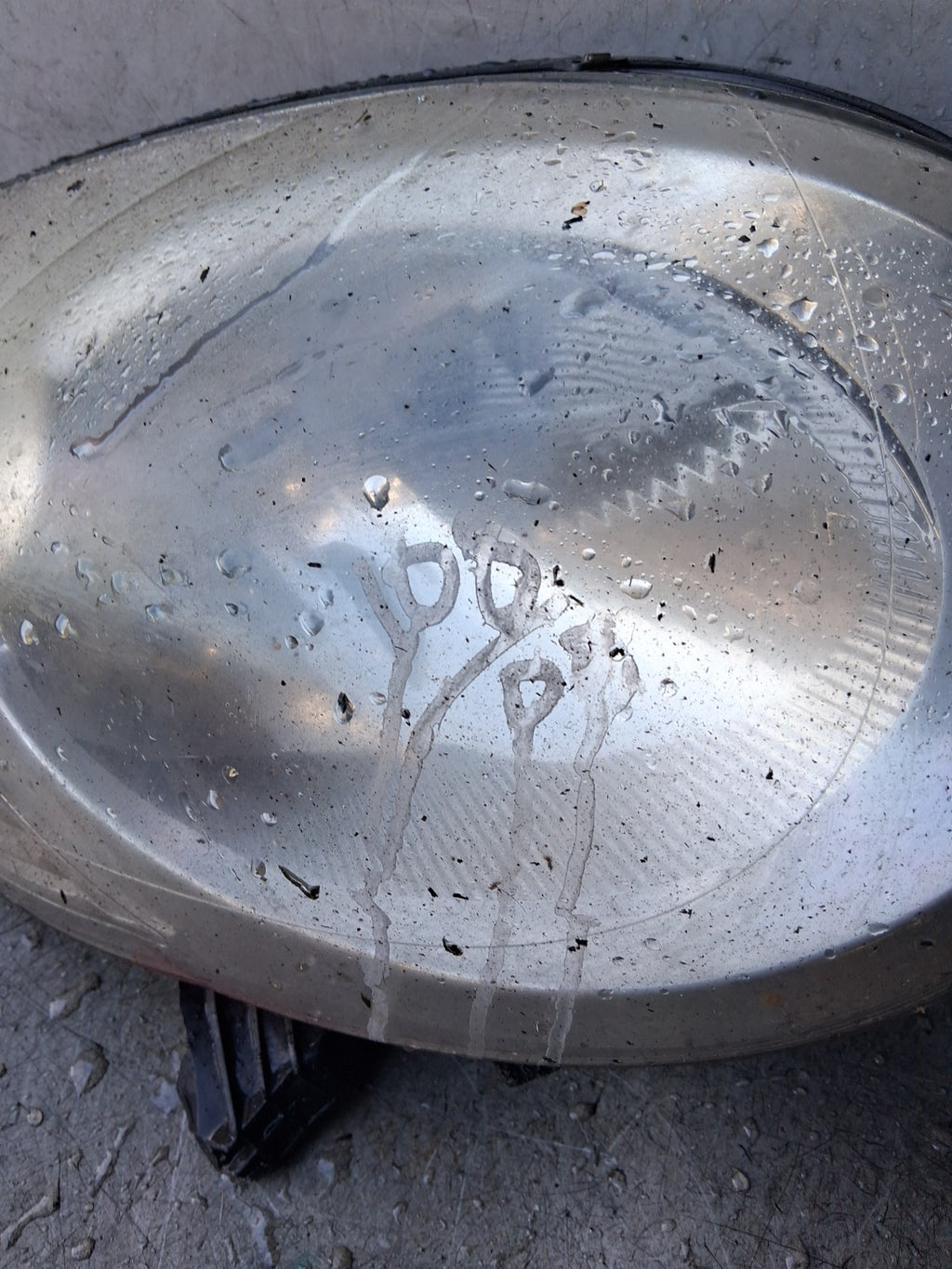 2008 PEUGEOT 108 OSF DRIVER SIDE FRONT HEADLIGHT HEADLAMP 811300H060