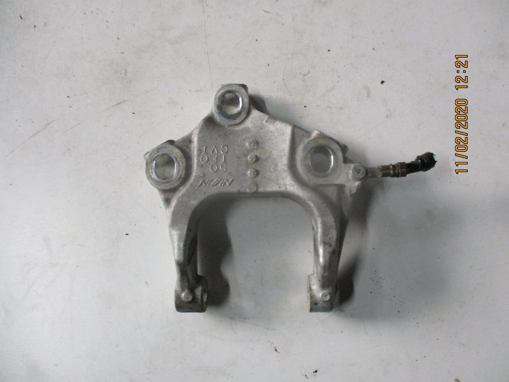 HONDA JAZZ MK3 2015 1.3 PETROL I-VTEC ENGINE MOUNT BRACKET