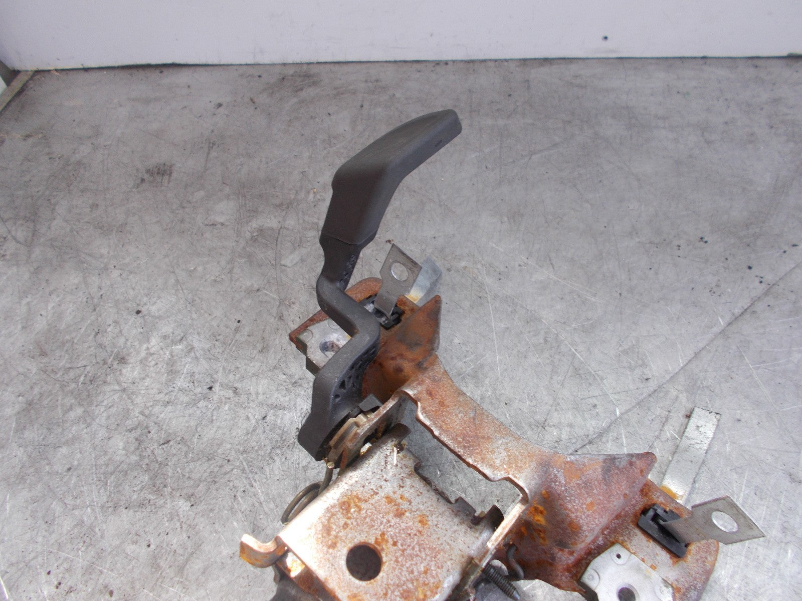 VAUXHALL CORSA D 2009 1.4 PETROL IGNITION BARREL AND KEY 55703083