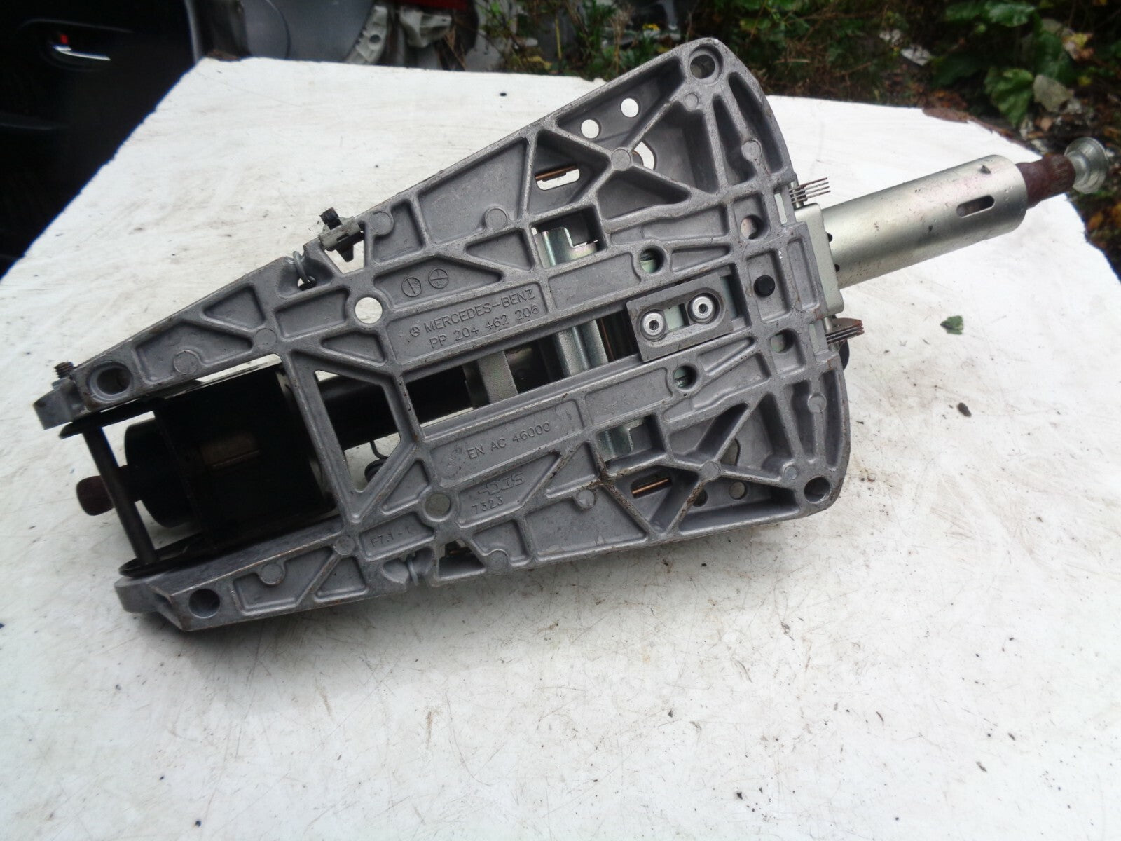 MERCEDES BENZ W204 C CLASS STEERING COLUMN A2044604516
