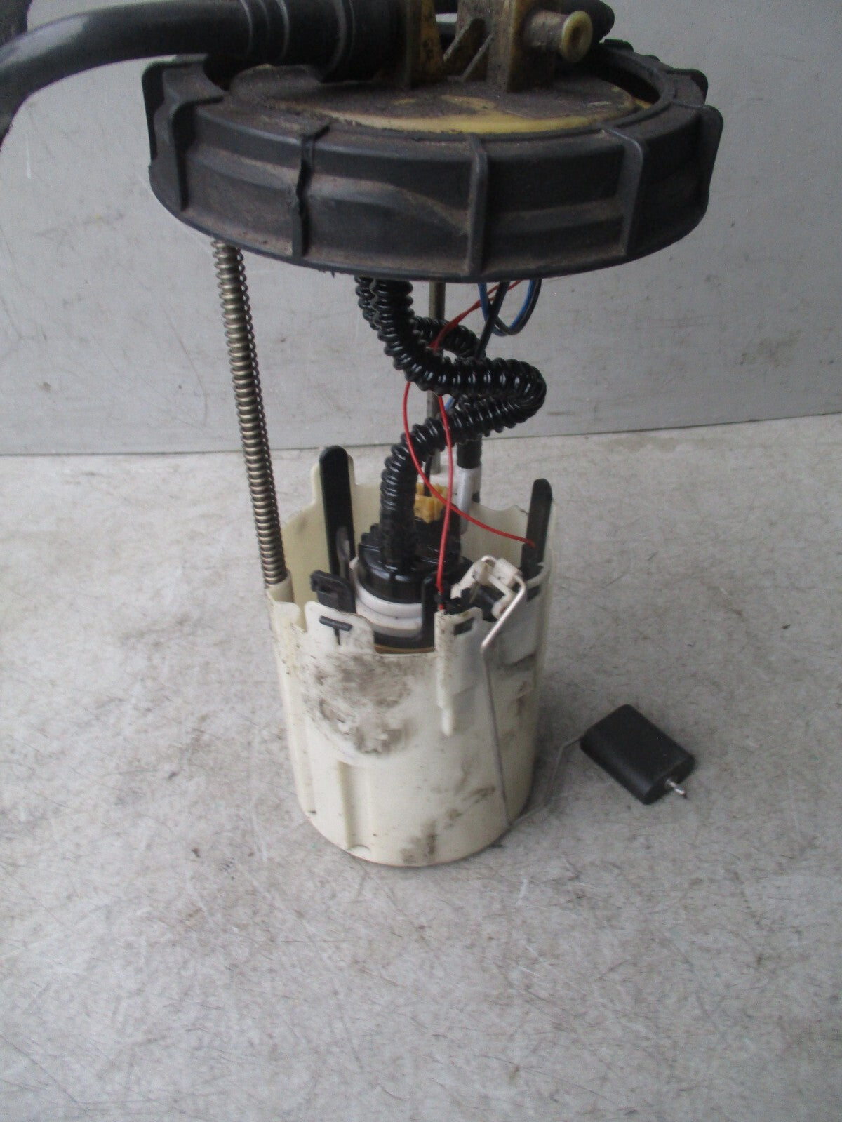 2012 MERCEDES SPRINTER CRAFTER W906 FUEL TANK SENDING PUMP A9064703094