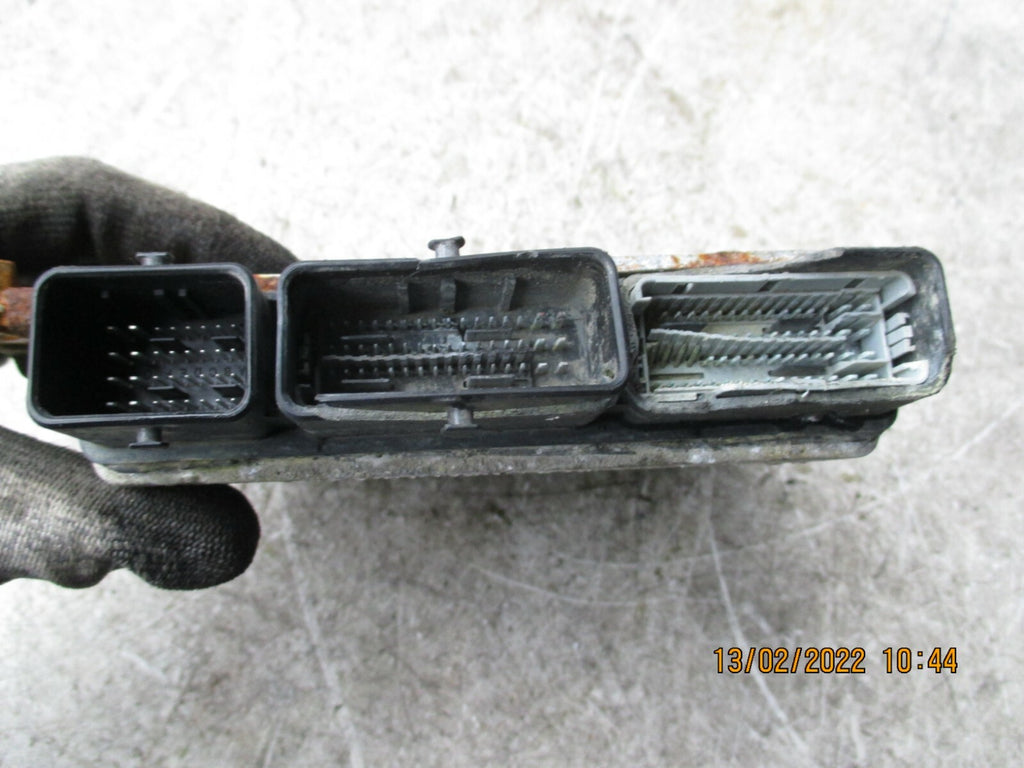 NISSAN JUKE 2015 MK1 ENGINE CONTROL UNIT ECU A2C9863500