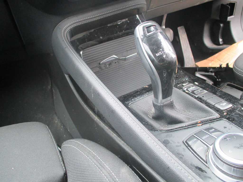 BMW X1 2018 F48 X DRIVE BARE CENTRE CONSOLE WITH VENTS