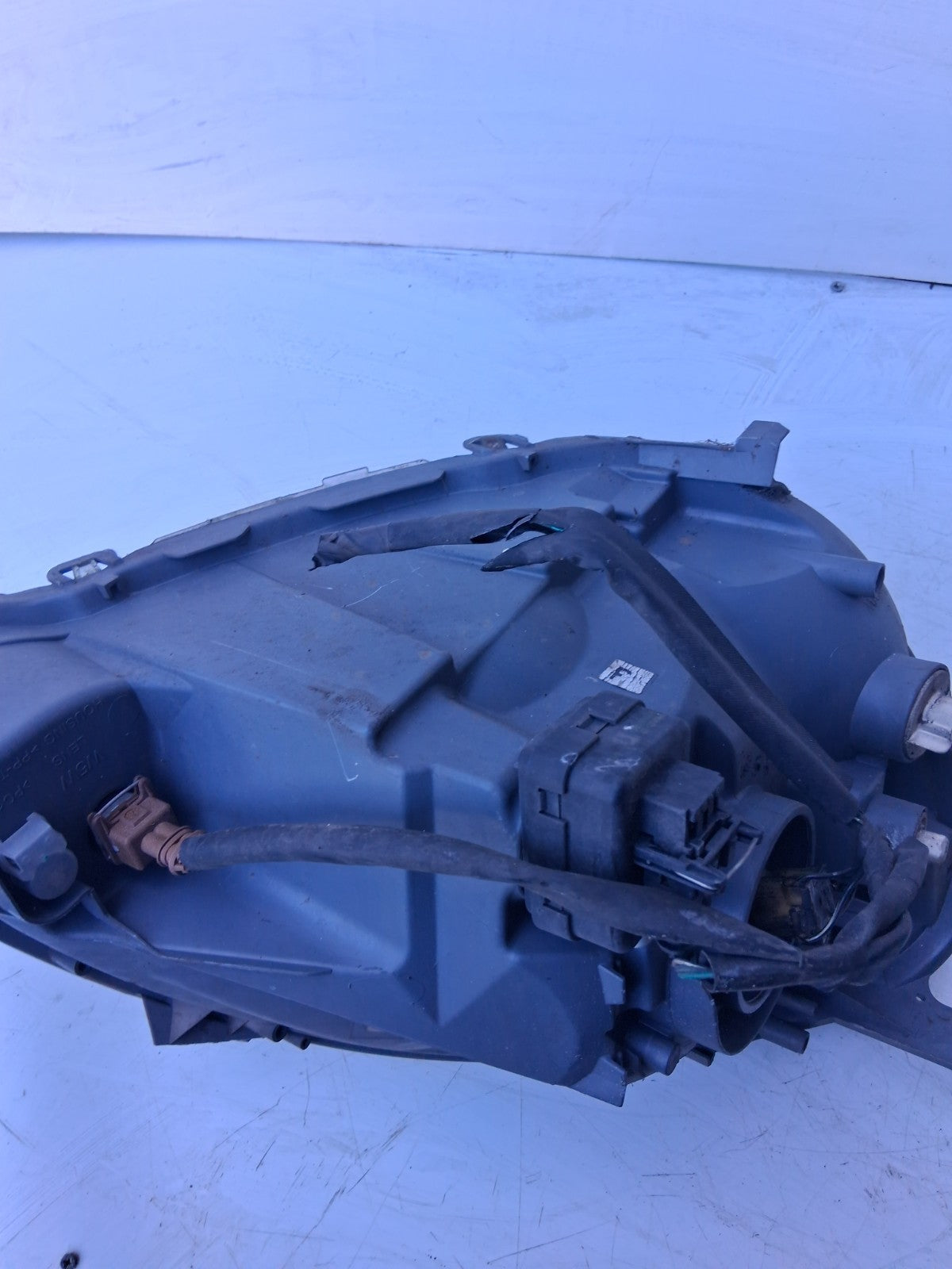 YARIS 2004 NSF FRONT NEAR LEFT PASSENGER SIDE HEADLIGHT HEADLAMP 811700D090