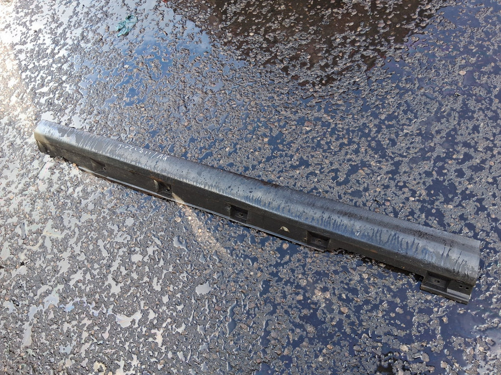FORD FOCUS MK3 2011 NS PASSENGER SIDE SKIRT VALANCE PLASTIC