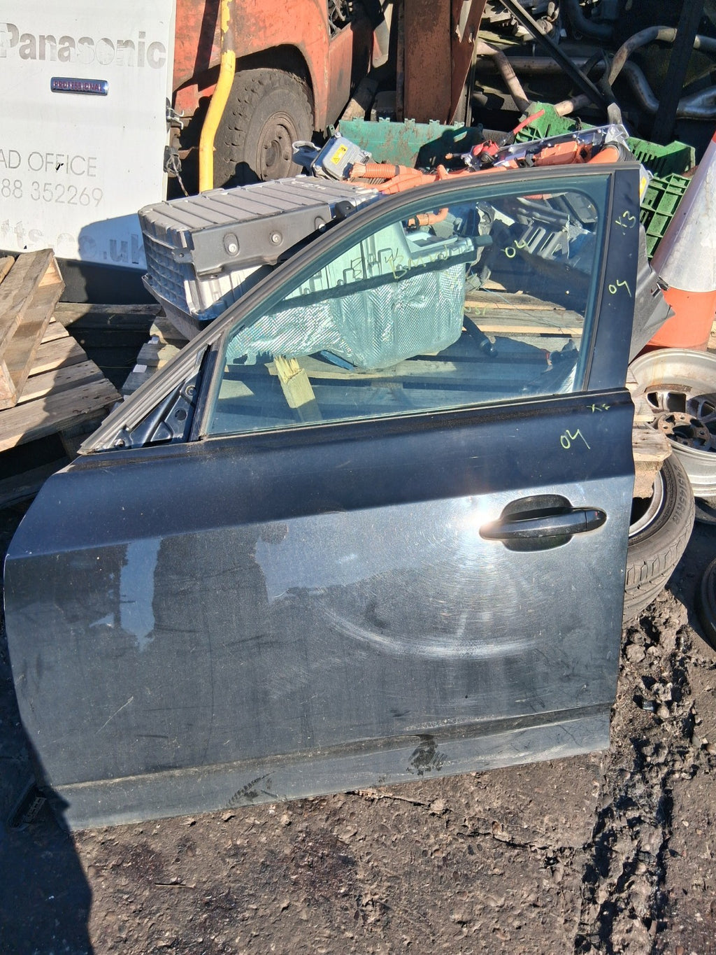 2004 BMW X3 E83 NSR PASSENGER SIDE FRONT LEFT COMPLETE DOOR BLACK