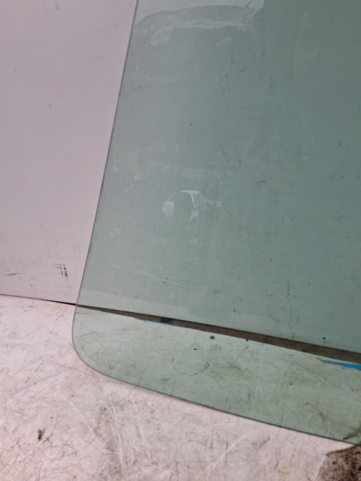2019 MERCEDES BENZ SPRINTER W907 OSF DRIVER SIDE FRONT WINDOW GLASS