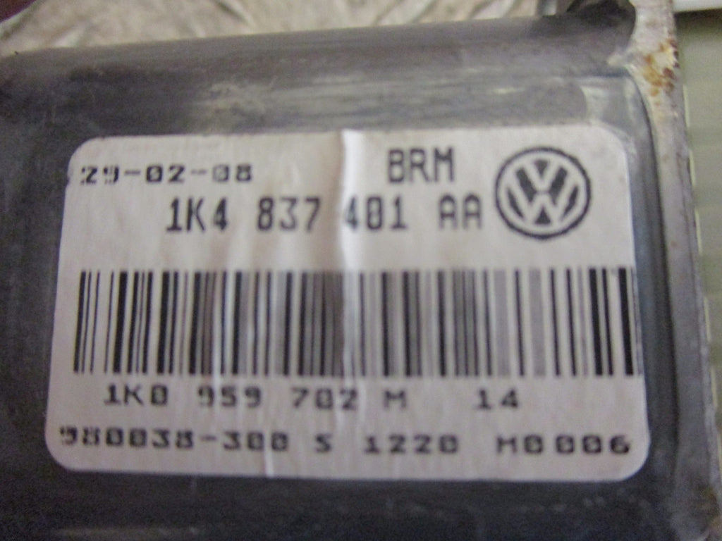 VW GOLF MK5 NSF PASSENGER SIDE FRONT ELECTRIC WINDOW MOTOR 1K4837401AA