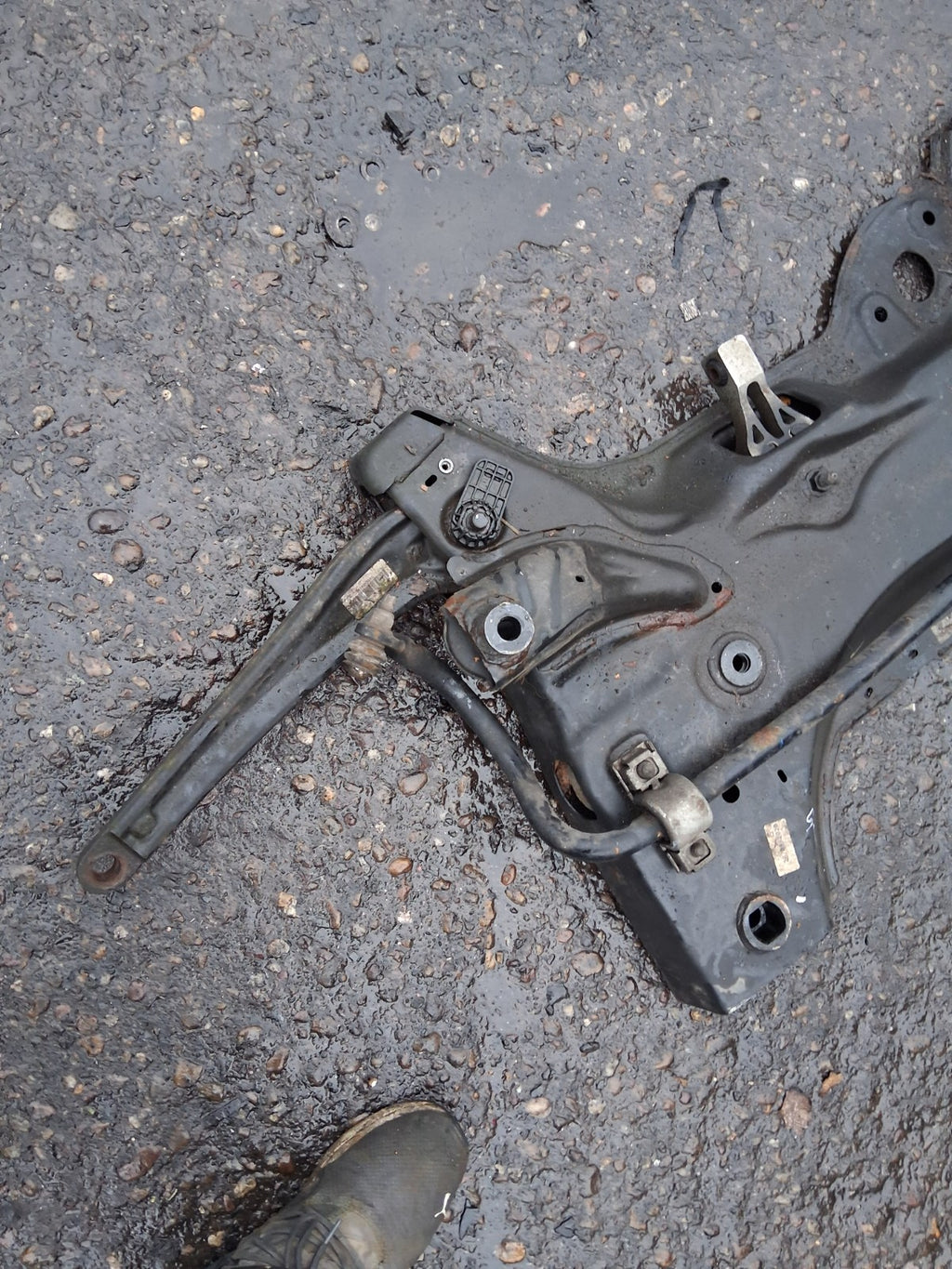 VAUXHALL VIVARO MK3 2021 1.5 DIESEL FRONT SUBFRAME OS DRIVER SIDE WISHBONE ROLL